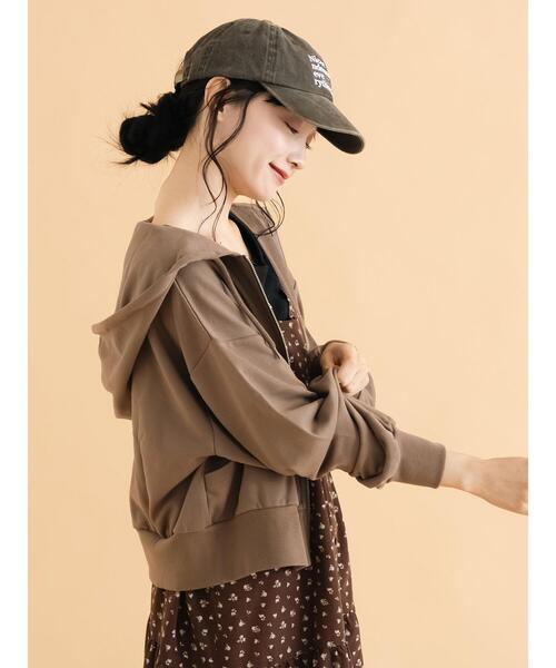ehka sopo（エヘカソポ）の「ショート丈ジップパーカー（Tシャツ/カットソー・レディース・グリーン/チャコールグレー/モカ/ネイビー/キナリ・F）」の8枚目の写真