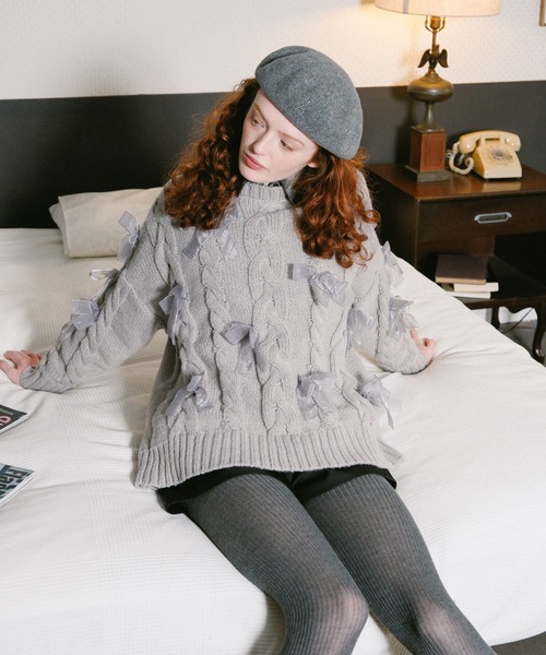 3.3 Field Trip （3.3フィールドトリップ）の「3.3 Field Trip／リボン付きオーバーシルエットニット（ニット/セーター・レディース・ブラック/オフホワイト/グレー・FREE）」の6枚目の写真