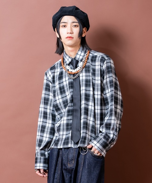 a.p.o.v.(エーピーオービー)の「a.p.o.v. オーバーサイズクロップド丈チェックネルシャツ(シャツ/ブラウス・メンズ・ブラック/ネイビー/グリーン・ONESIZE)」の1枚目の写真
