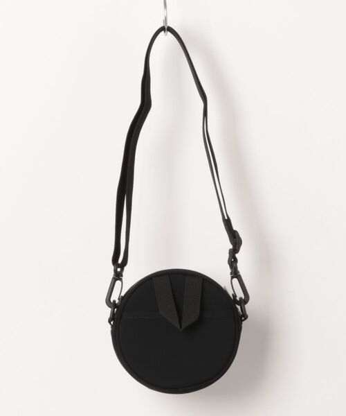 Carhartt WIP（カーハートダブリューアイピー）の「【Carhartt WIP / カーハートダブリューアイピー】CLARTON BAG（ショルダーバッグ・メンズ・ブラック・FREE）」の2枚目の写真