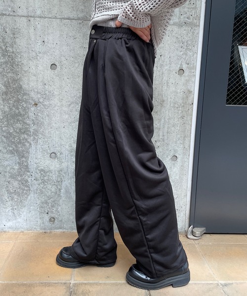 ROGER AND RAW(ロジャーアンドロウ)の「ウエストタックソフトワイドスウェットパンツ(スウェットパンツ・レディース・ブラック/霜降りグレー・FREE)」の8枚目の写真