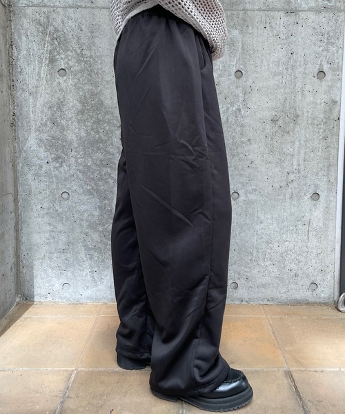 ROGER AND RAW(ロジャーアンドロウ)の「ウエストタックソフトワイドスウェットパンツ(スウェットパンツ・レディース・ブラック/霜降りグレー・FREE)」の9枚目の写真