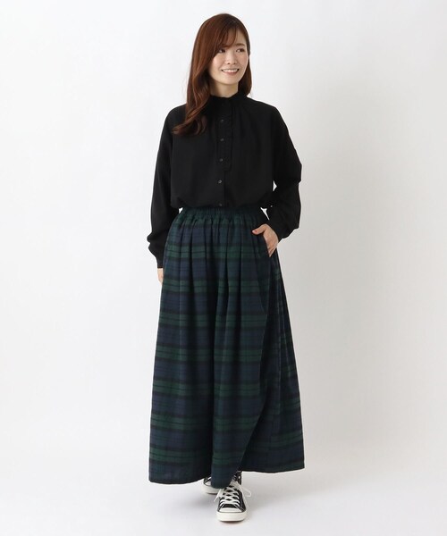 one'sterrace(ワンズテラス)の「ネルタックワイドパンツ(その他パンツ・レディース・グリーン系その他6/ブラック系8/ネイビー系5・02)」の17枚目の写真