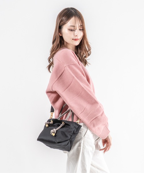 VIOLAd'ORO(ヴィオラドーロ)の「【VIOLAd'ORO/ヴィオラドーロ】ノットハンドル ナイロントートバッグ BIANCA XSサイズ(ショルダーバッグ・レディース・ブラック系その他/ブラック/グレー系その他/ベージュ系その他/チャコールグレー・FREE)」の13枚目の写真