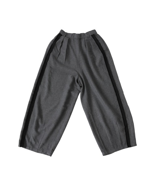 antiqua(アンティカ)の「テープライン ワイドパンツ(その他パンツ・レディース・ブラック/グレー・MEDIUM/LARGE)」の15枚目の写真