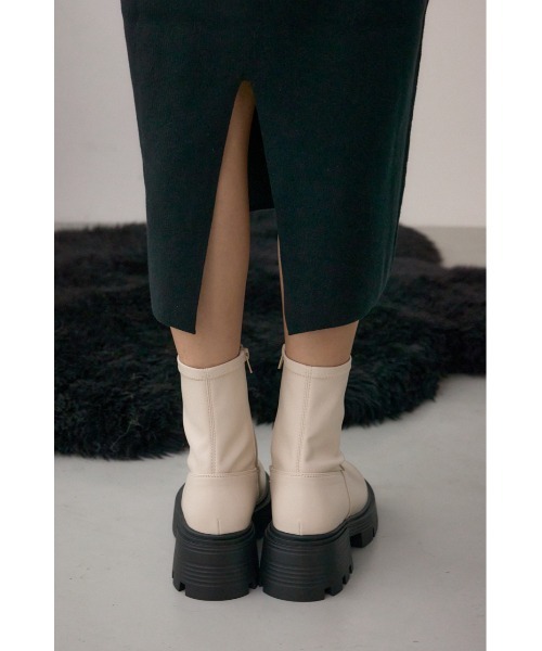 AZUL by moussy(アズールバイマウジー)の「格上げ ポロカラーニットワンピース(ワンピース・レディース・ブラック/ブラウン・SMALL/MEDIUM)」の13枚目の写真