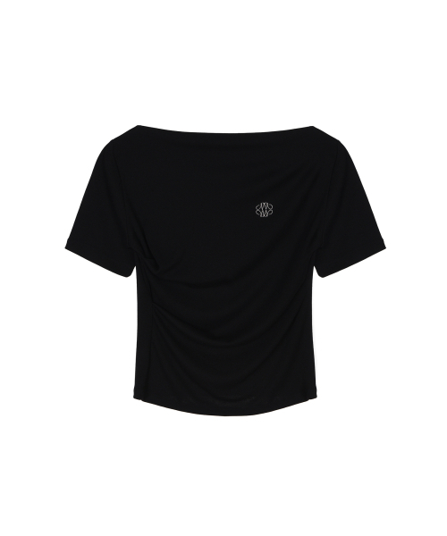 NICK&NICOLE(ニックアンドニコール)の「HALF SHIRRING DRAPE BOAT NECK TOP_BLACK(Tシャツ/カットソー・レディース・その他・FREE)」の4枚目の写真