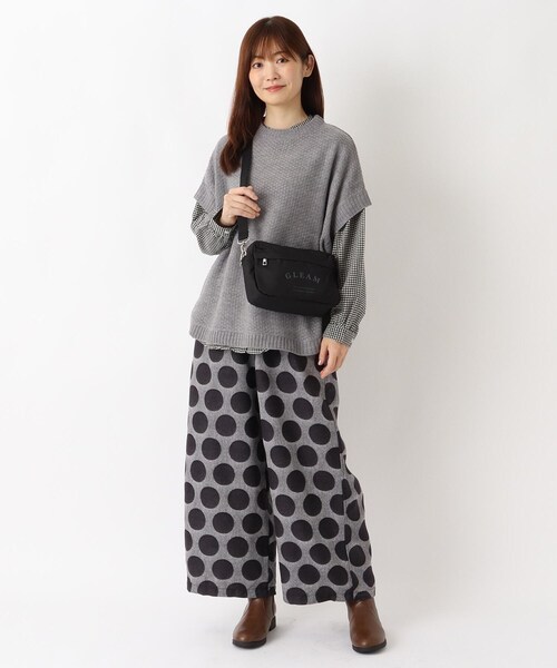 one'sterrace(ワンズテラス)の「JOUET ジョエット GLEAMロゴミニショルダー(ショルダーバッグ・レディース・ピンク系9/ブラック系8/グレー系4・99)」の16枚目の写真