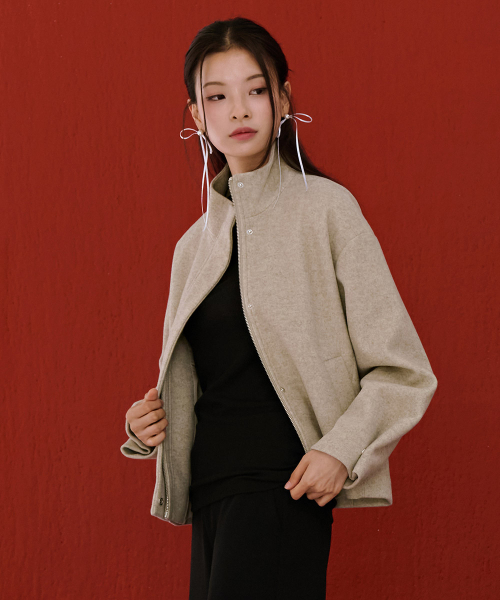 CHASECULT（チェイスカルト）の「女性ウールライクハイネック半コート-ベージュ（チェスターコート・レディース・Beige・90/85）」の2枚目の写真