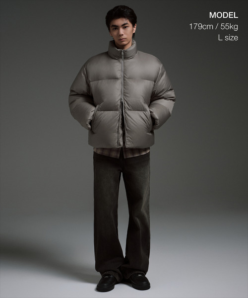 MUSINSA STANDARD（ムシンサスタンダード）の「リップストップダウンプファーショートパディングジャケット[グレイッシュベージュ]（ダウンジャケット/コート・メンズ・その他・MEDIUM/LARGE/X-LARGE/XX-LARGE）」の15枚目の写真