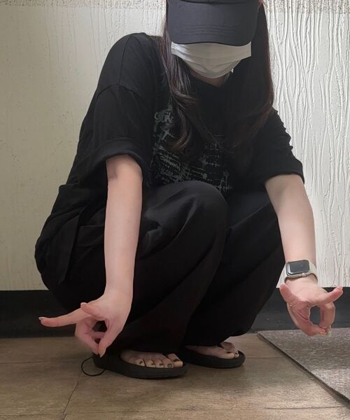 WOOALONG（ウアロン）の「Deep signature logo ball cap - BLACK（キャップ・レディース・ブラック・MEDIUM/SMALL）」の20枚目の写真