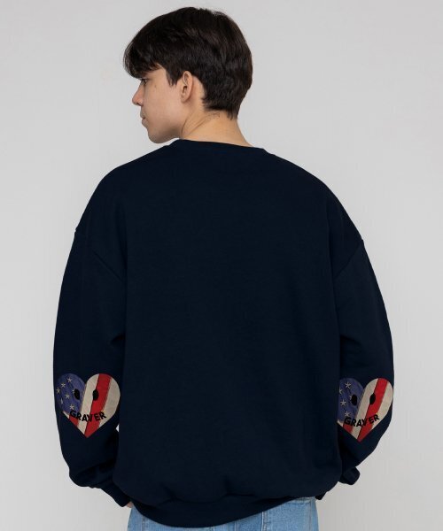 GRAVER（グレーバー）の「[ユニセックス]エルボウ星条旗スマイルハートスウェット_ネイビー（スウェット・レディース・ネイビー・X-LARGE/SMALL/MEDIUM/LARGE）」の2枚目の写真
