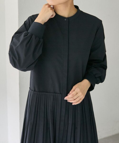 ear PAPILLONNER（イアパピヨネ）の「消しプリーツワンピース【SUM1 STYLE】（ワンピース・レディース・ネイビー/ベージュ系その他・FREE）」の8枚目の写真