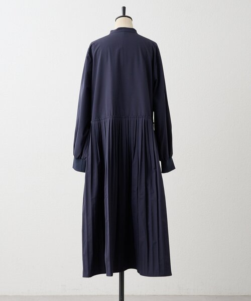 ear PAPILLONNER（イアパピヨネ）の「消しプリーツワンピース【SUM1 STYLE】（ワンピース・レディース・ネイビー/ベージュ系その他・FREE）」の15枚目の写真