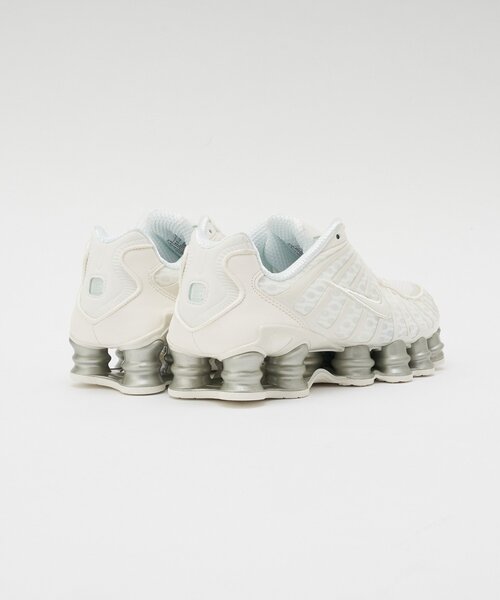 NIKE(ナイキ)の「【NIKE/ナイキ】ナイキ ショックス TL(スニーカー・レディース・ブラック/ホワイト・23.5cm/24.5cm/27.5cm/28.5cm)」の5枚目の写真