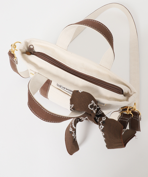 journal standard L'essage(ジャーナルスタンダードレサージュ)の「《追加2》別注【THE NEWHOUSE】SP BABY LEON TOTE:トートバッグ(トートバッグ・レディース・ブラウン・FREE)」の13枚目の写真