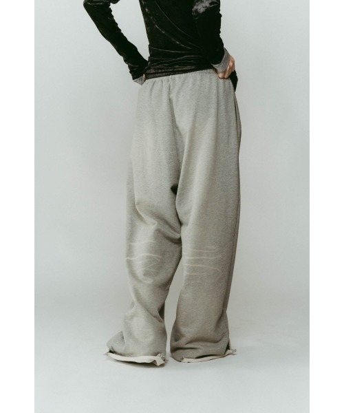 Knuth Marf（クヌースマーフ）の「wide-leg sweatpants(unisex)（スウェットパンツ・レディース・ブラック/グレー・X-SMALL/SMALL/MEDIUM）」の13枚目の写真