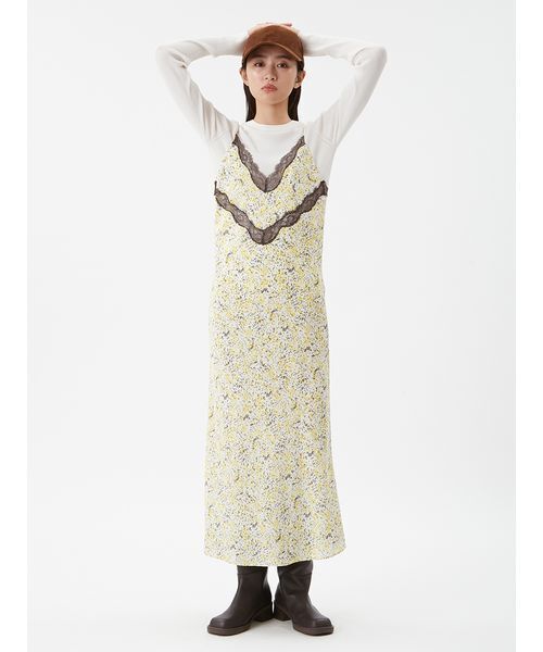 Mila Owen（ミラオーウェン）の「ニュアンスプリントレースキャミワンピース（ワンピース・レディース・ブルー/イエロー/ブラウン・1/0）」の4枚目の写真