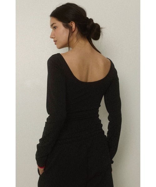 ALEXIA STAM（アリシアスタン）の「Wellness Contrast Cuff Long Sleeve Tee /ウェルネス 配色カフロングスリーブ（Tシャツ/カットソー・レディース・グレー/ブラック・S/M）」の4枚目の写真