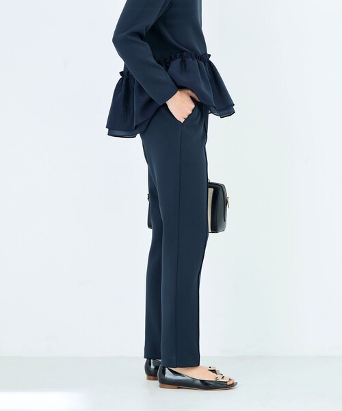 NOLLEY’S Sophi（ノーリーズソフィ）の「《セットアップ対応》ウォッシャブルダンボールテーパードパンツ（その他パンツ・レディース・ブラック/ネイビー・38/36/34）」の9枚目の写真
