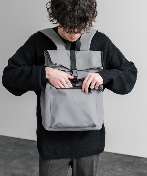 Rocky Monroe(ロッキーモンロー)の「ロールトップアーバンフラップデイパック/バックパック/リュック(バックパック/リュック・メンズ・ライトグレー/ブラック/グレー・FREE)」の15枚目の写真