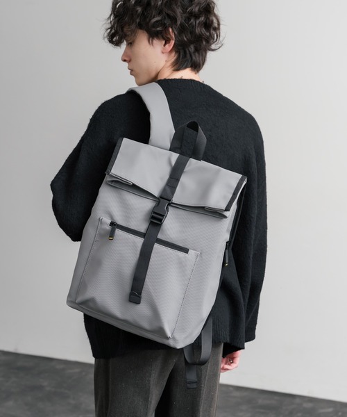 Rocky Monroe(ロッキーモンロー)の「ロールトップアーバンフラップデイパック/バックパック/リュック(バックパック/リュック・メンズ・ライトグレー/ブラック/グレー・FREE)」の16枚目の写真