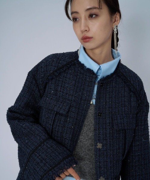 HARE(ハレ)の「ラメツイードミドルジャケット(ノーカラージャケット・レディース・ブラック/ネイビー・FREE)」の22枚目の写真
