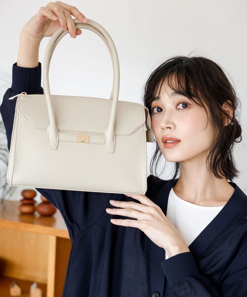 ANY SIS（エニィスィス）の「ダブルハンドルトート バッグ（トートバッグ・レディース・ベージュ系/ブラック系・F）」の6枚目の写真