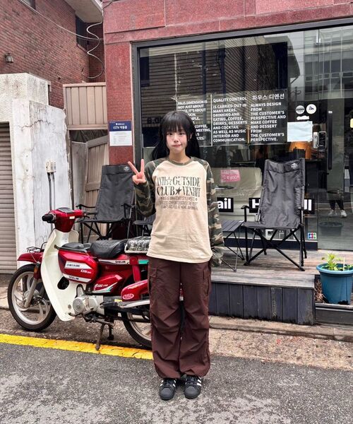 VENHIT(ベンヒット)の「アウトサイドクラブ カモ レグラン ロングスリーブ(Tシャツ/カットソー・レディース・ブラック/アイボリー・MEDIUM/LARGE/X-LARGE)」の5枚目の写真