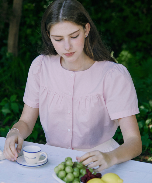 NONLOCAL(ノンローカル)の「Julia Shirring Blouse - Light Pink(シャツ/ブラウス・レディース・その他・FREE)」の1枚目の写真