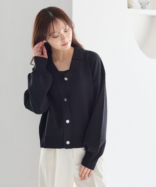 Andemiu（アンデミュウ）の「エリツキキンボタンカーディガン639517（ニット/セーター・レディース・ブラック/ブルーグレー/グレイッシュベージュ・FREE）」の2枚目の写真