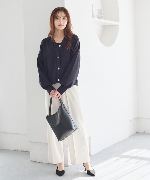 Andemiu（アンデミュウ）の「エリツキキンボタンカーディガン639517（ニット/セーター・レディース・ブラック/ブルーグレー/グレイッシュベージュ・FREE）」の7枚目の写真