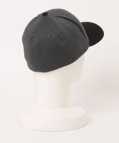 VOLCOM（ボルコム）の「VOLCOM メンズ FULL STONE FLEXFIT HAT キャップ 【2026年春夏モデル】（キャップ・メンズ・グレー系その他・FREE）」の2枚目の写真