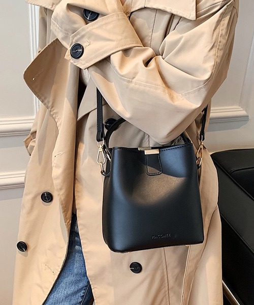 c.u.l（シーユーエル）の「2way バケツ型 合皮 フェイクレザー ショルダーバッグ cula1417（ショルダーバッグ・レディース・ブラウン系その他/ブラック/ダークブラウン/ブラウン・FREE）」の5枚目の写真