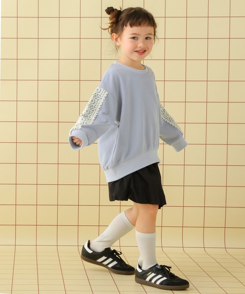 LEPSIM(レプシィム)の「【KIDS】袖クロシェスウェットプルオーバー 652787(スウェット・キッズ・ブラック/ライトブルー/アイボリー・120/140/130)」の21枚目の写真