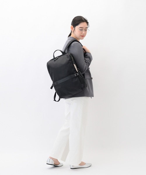 W&.Day/Night（ダブルアンド デイナイト）の「リュックサック リッカ スクエアリュック２ 21L B4サイズ 15.6インチPC ボトルホルダー 19153（バックパック/リュック・レディース・アッシュブラウン/ブラック/スモークピンク・FREE）」の5枚目の写真