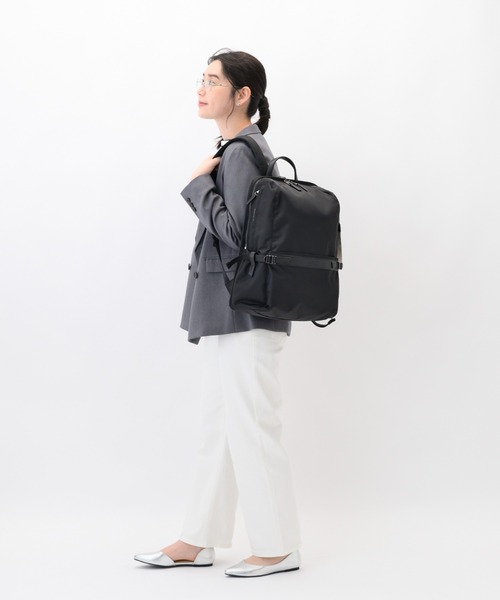 W&.Day/Night（ダブルアンド デイナイト）の「リュックサック リッカ スクエアリュック２ 21L B4サイズ 15.6インチPC ボトルホルダー 19153（バックパック/リュック・レディース・アッシュブラウン/ブラック/スモークピンク・FREE）」の6枚目の写真