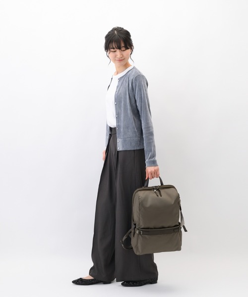W&.Day/Night（ダブルアンド デイナイト）の「リュックサック リッカ スクエアリュック２ 21L B4サイズ 15.6インチPC ボトルホルダー 19153（バックパック/リュック・レディース・アッシュブラウン/ブラック/スモークピンク・FREE）」の11枚目の写真
