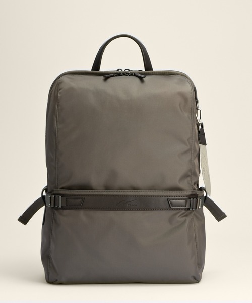 W&.Day/Night（ダブルアンド デイナイト）の「リュックサック リッカ スクエアリュック２ 21L B4サイズ 15.6インチPC ボトルホルダー 19153（バックパック/リュック・レディース・アッシュブラウン/ブラック/スモークピンク・FREE）」の18枚目の写真