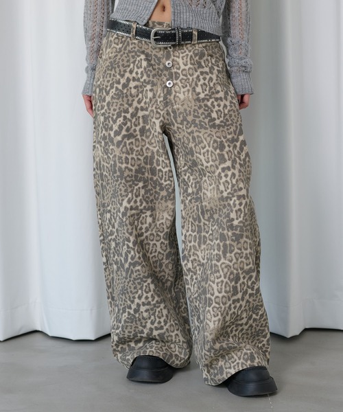 sedacle girl(セダクルガール)の「ボタンフライレオパードパンツ(その他パンツ・レディース・ベージュ・SMALL/MEDIUM)」の1枚目の写真