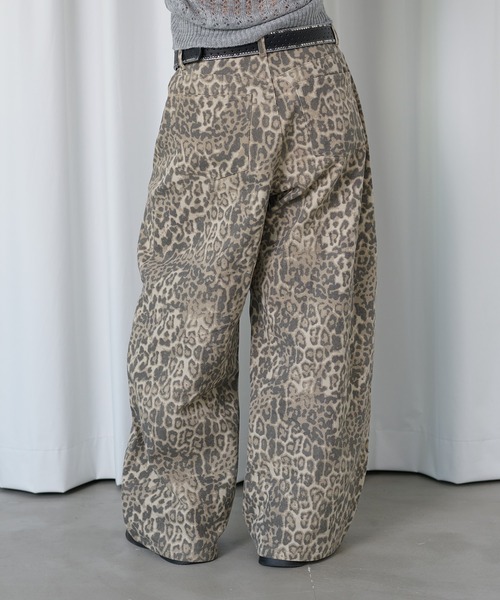 sedacle girl(セダクルガール)の「ボタンフライレオパードパンツ(その他パンツ・レディース・ベージュ・SMALL/MEDIUM)」の5枚目の写真