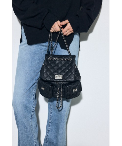 AZUL by moussy（アズールバイマウジー）の「【WEB限定】3WAYキルティングリュック（バックパック/リュック・レディース・ブルー/グレイッシュベージュ/ブラック・FREE）」の6枚目の写真