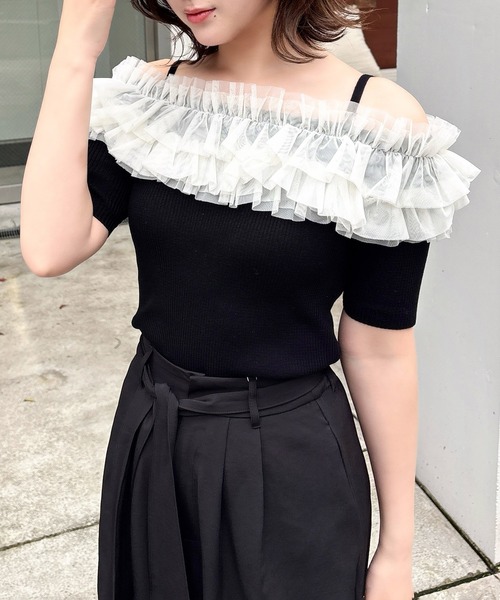 SOELA(ソエラ)の「チュールオフショルダブルフリル半袖ニット(ニット/セーター・レディース・アイボリー/グレー系6/ブラック系その他2・FREE)」の19枚目の写真