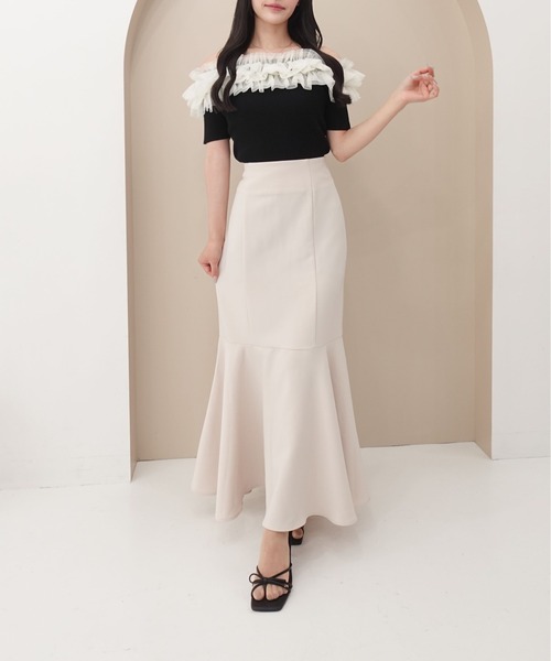 SOELA(ソエラ)の「チュールオフショルダブルフリル半袖ニット(ニット/セーター・レディース・アイボリー/グレー系6/ブラック系その他2・FREE)」の13枚目の写真