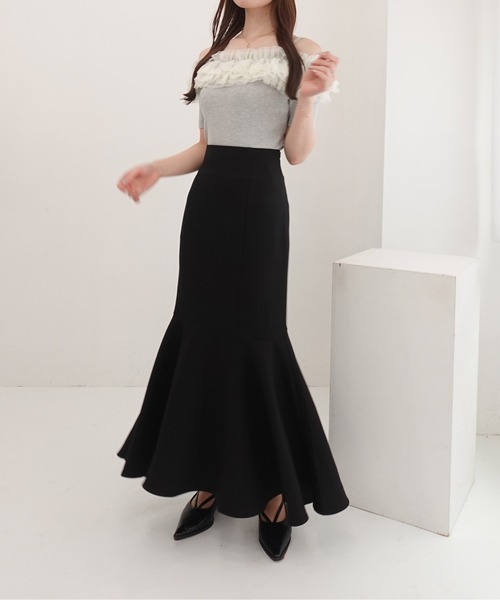 SOELA(ソエラ)の「チュールオフショルダブルフリル半袖ニット(ニット/セーター・レディース・アイボリー/グレー系6/ブラック系その他2・FREE)」の17枚目の写真