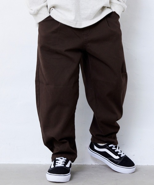 Fluffy BROTHERS（フラッフィーブラザーズ）の「タックパンツ（その他パンツ・キッズ・ブラウン/ブルー・130cm/120cm/110cm/100cm/90cm/150cm/140cm）」の2枚目の写真