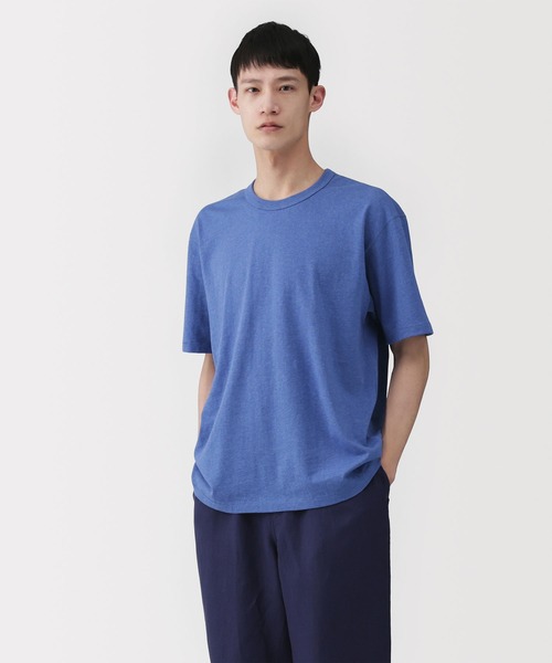 MUJI Labo(ムジラボ)の「〔MUJI Labo〕紳士 昔ながらの製法で編み立てた天竺クルーネック半袖Tシャツ(Tシャツ/カットソー・メンズ・サンドベージュ/ホワイト/ブラック/パープル系/ブルー・S/M/L/XL)」の4枚目の写真