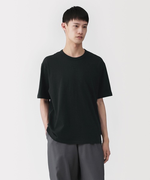 MUJI Labo(ムジラボ)の「〔MUJI Labo〕紳士 昔ながらの製法で編み立てた天竺クルーネック半袖Tシャツ(Tシャツ/カットソー・メンズ・サンドベージュ/ホワイト/ブラック/パープル系/ブルー・S/M/L/XL)」の2枚目の写真