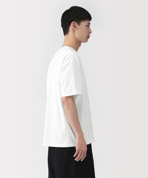 MUJI Labo(ムジラボ)の「〔MUJI Labo〕紳士 昔ながらの製法で編み立てた天竺クルーネック半袖Tシャツ(Tシャツ/カットソー・メンズ・サンドベージュ/ホワイト/ブラック/パープル系/ブルー・S/M/L/XL)」の7枚目の写真