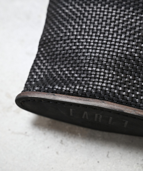 EARLE(アール)の「EARLE アール / Shoe sole shoe bag シューソールキップレザーハンドバッグ / ER6513(ハンドバッグ・レディース・ブラック・FREE)」の3枚目の写真